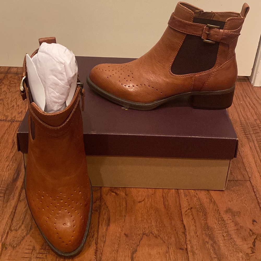 Johnston Murphy Jeanette Booties NIB 7.5